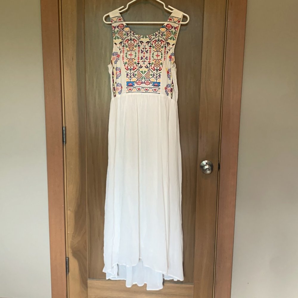 Sundress with hi-low hem